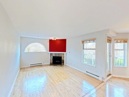 Photo 17 at 201 - 1868 W 8th Avenue, Kitsilano, Vancouver West