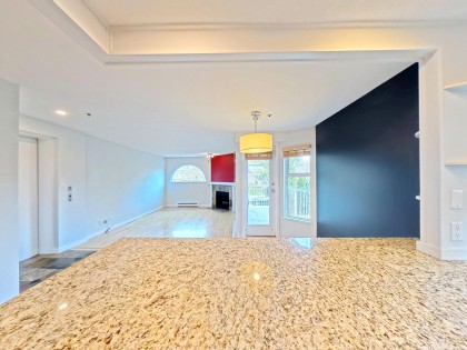 Photo 12 at 201 - 1868 W 8th Avenue, Kitsilano, Vancouver West