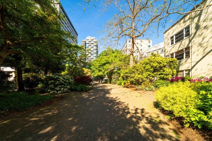 Photo 17 at 307 - 1565 Burnaby Street, West End VW, Vancouver West