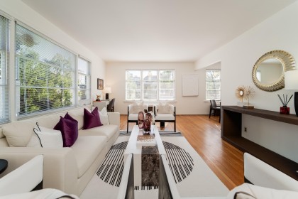 Photo 3 at 307 - 1565 Burnaby Street, West End VW, Vancouver West