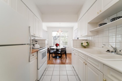 Photo 10 at 307 - 1565 Burnaby Street, West End VW, Vancouver West
