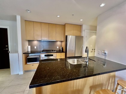 Photo 7 at 201 - 6080 Iona Drive, University VW, Vancouver West