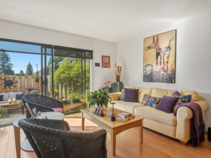 Photo 2 at 1106 Premier Street, Lynnmour, North Vancouver