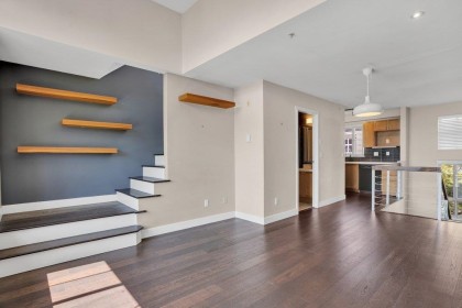 Photo 12 at 26 - 2375 W Broadway, Kitsilano, Vancouver West