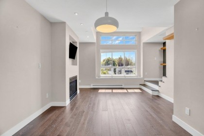 Photo 14 at 26 - 2375 W Broadway, Kitsilano, Vancouver West