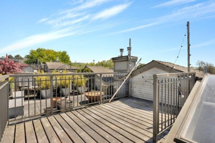 Photo 21 at 26 - 2375 W Broadway, Kitsilano, Vancouver West