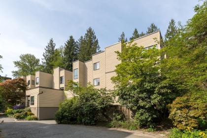 Photo 1 at 212 - 3275 Mountain Highway, Lynn Valley, North Vancouver