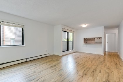Photo 9 at 212 - 3275 Mountain Highway, Lynn Valley, North Vancouver