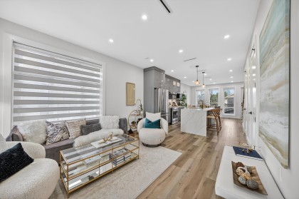 Photo 3 at 514 W 60th Avenue, Marpole, Vancouver West