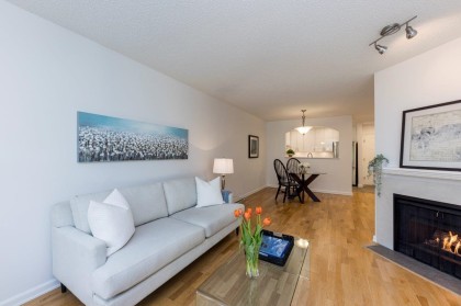 Photo 6 at 201 - 2800 Chesterfield Avenue, Upper Lonsdale, North Vancouver