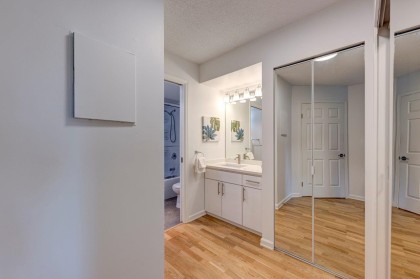 Photo 16 at 201 - 2800 Chesterfield Avenue, Upper Lonsdale, North Vancouver