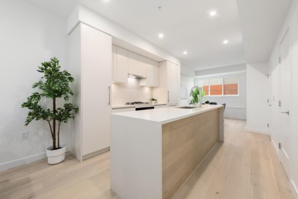 Photo 7 at 4877 Willow Street, Cambie, Vancouver West