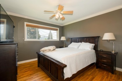 Photo 15 at 893 Friar Crescent, Dollarton, North Vancouver