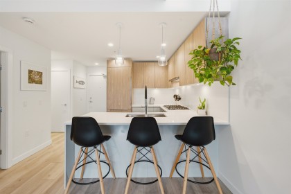 Photo 5 at 607 - 128 E 8th Street, Central Lonsdale, North Vancouver