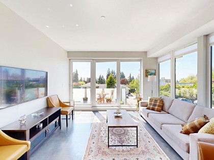 Photo 3 at 201 - 650 Evergreen Place, Delbrook, North Vancouver