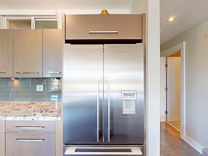 Photo 8 at 201 - 650 Evergreen Place, Delbrook, North Vancouver