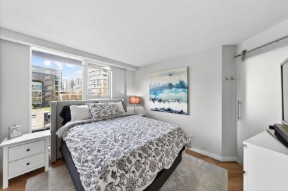 Photo 14 at 603 - 1009 Expo Boulevard, Yaletown, Vancouver West