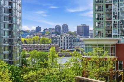 Photo 4 at 603 - 1009 Expo Boulevard, Yaletown, Vancouver West