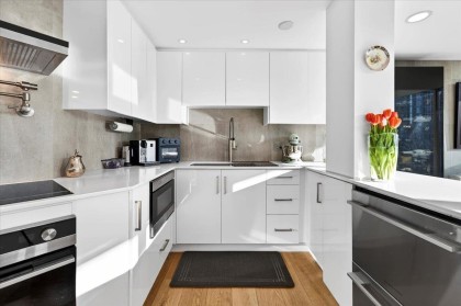 Photo 25 at 603 - 1009 Expo Boulevard, Yaletown, Vancouver West