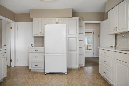 Photo 12 at 657 E Keith Road, Queensbury, North Vancouver