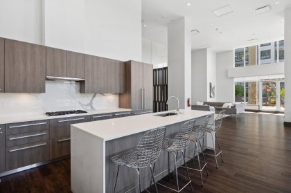 Photo 33 at 403 - 2780 Valley Centre Avenue, Lynn Valley, North Vancouver