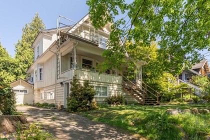 Photo 1 at 2483 W 6th Avenue, Kitsilano, Vancouver West