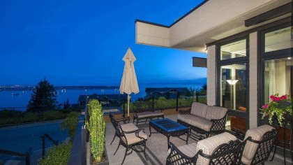 Photo 3 at 2551 Highgrove Mews, Whitby Estates, West Vancouver