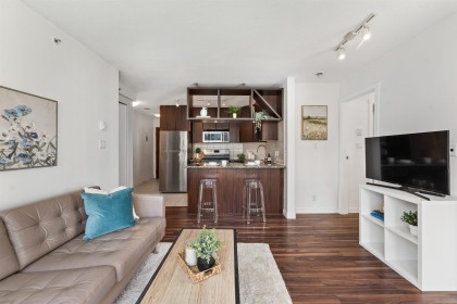 Photo 10 at 1002 - 1010 Richards Street, Yaletown, Vancouver West
