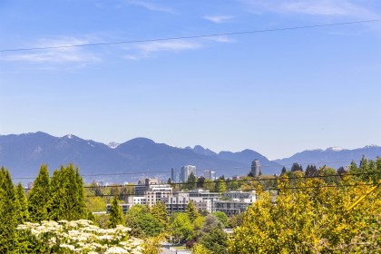 Photo 2 at 4888 Narvaez Drive, Quilchena, Vancouver West
