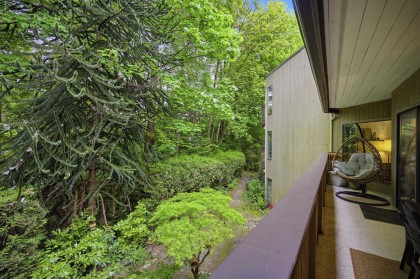 Photo 18 at 202 - 3187 Mountain Highway, Lynn Valley, North Vancouver