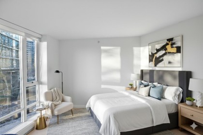 Photo 18 at 305 - 8 Smithe Mews, Yaletown, Vancouver West