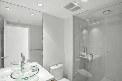 Photo 19 at 305 - 8 Smithe Mews, Yaletown, Vancouver West