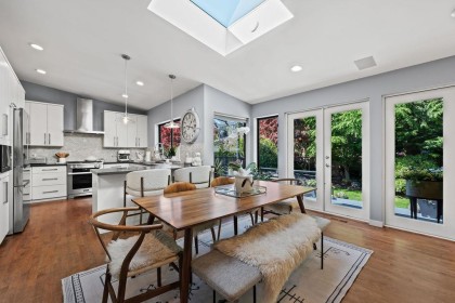 Photo 12 at 1098 Linnae Avenue, Canyon Heights NV, North Vancouver