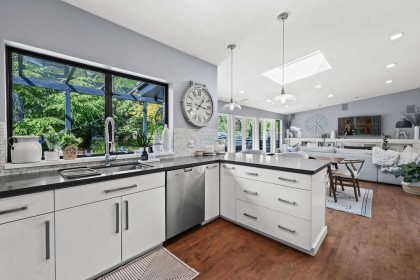 Photo 8 at 1098 Linnae Avenue, Canyon Heights NV, North Vancouver