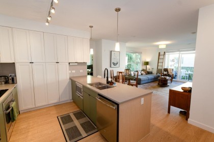 Photo 12 at 312 - 3205 Mountain Highway, Lynn Valley, North Vancouver