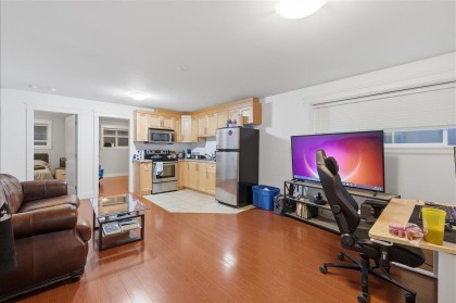 Photo 35 at 1152 Wellington Drive, Lynn Valley, North Vancouver