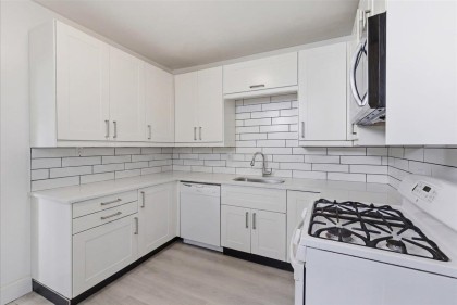 Photo 5 at 14 W 14th Avenue, Mount Pleasant VW, Vancouver West