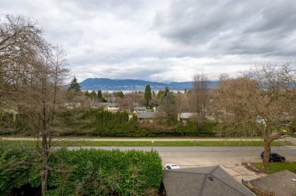 Photo 23 at 3955 W Broadway, Point Grey, Vancouver West