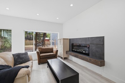 Photo 8 at 14 W 14th Avenue, Mount Pleasant VW, Vancouver West