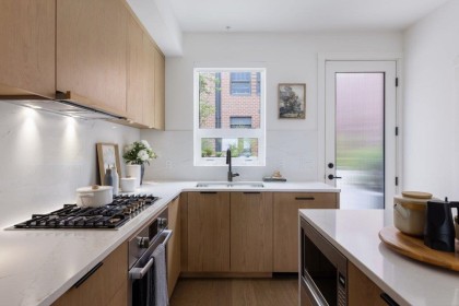 Photo 5 at 810 W 37th Avenue, Cambie, Vancouver West