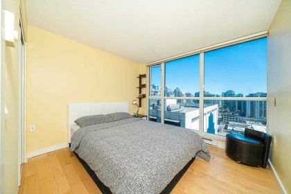 Photo 13 at 1509 - 1068 Hornby Street, Downtown VW, Vancouver West