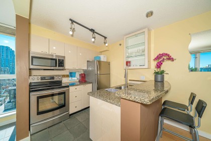 Photo 9 at 1509 - 1068 Hornby Street, Downtown VW, Vancouver West