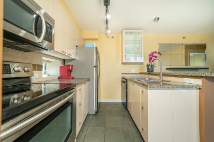 Photo 10 at 1509 - 1068 Hornby Street, Downtown VW, Vancouver West