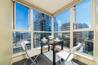 Photo 11 at 1509 - 1068 Hornby Street, Downtown VW, Vancouver West