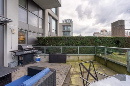 Photo 14 at 308 - 1008 Cambie Street, Yaletown, Vancouver West
