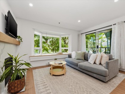 Photo 8 at 207 - 1925 W 2nd Avenue, Kitsilano, Vancouver West