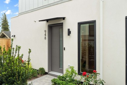 Photo 2 at 948 W 57th Avenue, South Cambie, Vancouver West