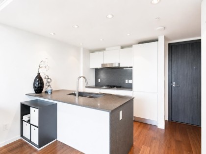 Photo 4 at 907 - 8488 Cornish Street, S.W. Marine, Vancouver West