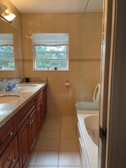 Photo 4 at 4497 Canterbury Crescent, Forest Hills NV, North Vancouver