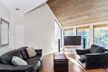Photo 1 at 430 Bayview Road, Lions Bay, West Vancouver